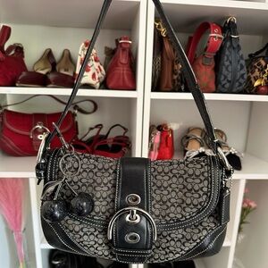 Gray Black Y2K Coach SoHo 🖤